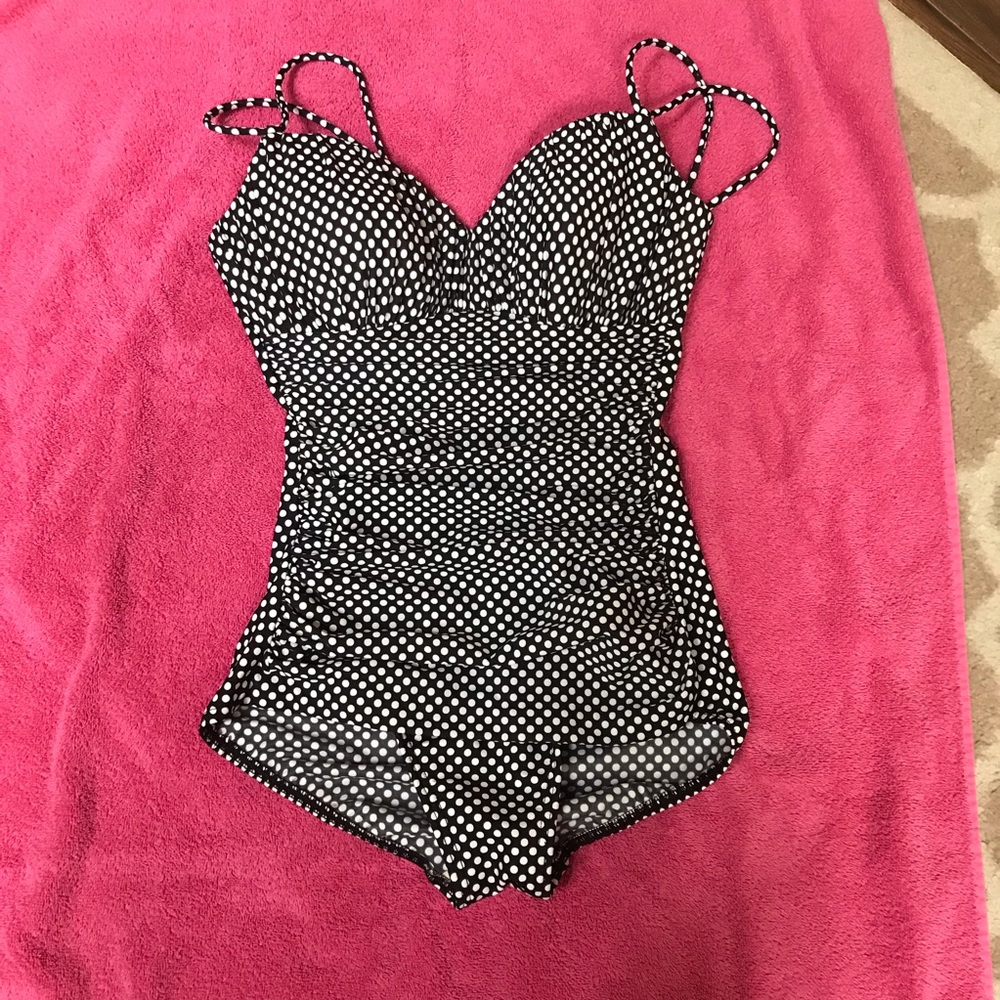 Slimming swim suit
